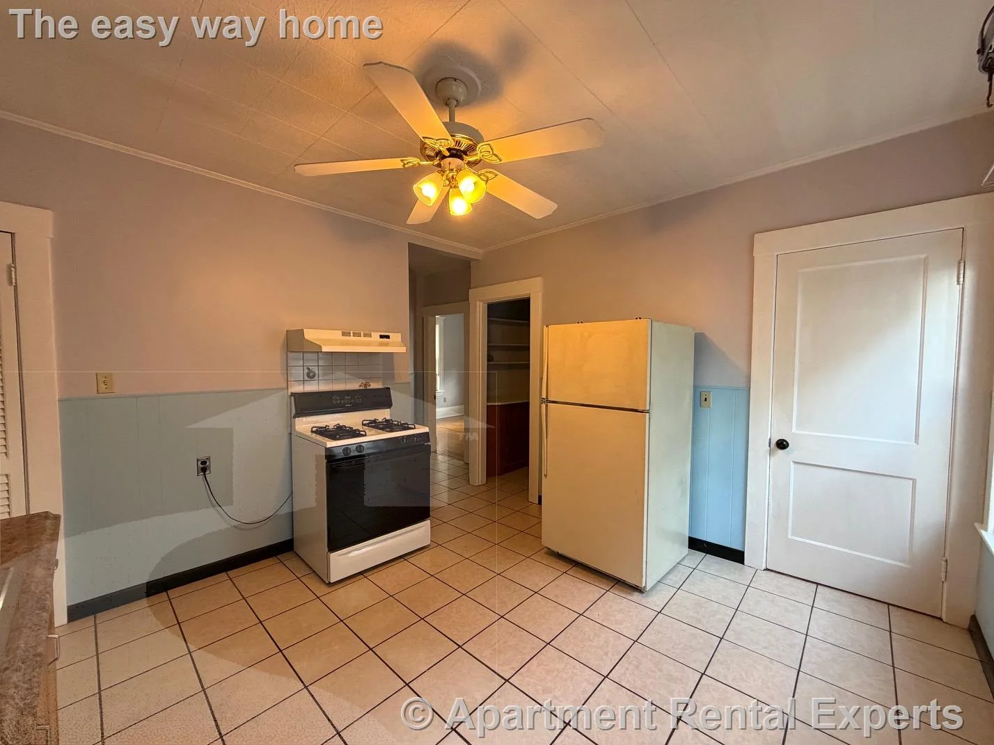 2 bed, 1 bath apartment for rent at 127 Walnut St Unit 2, Winter Hill — photo 3 of 14
