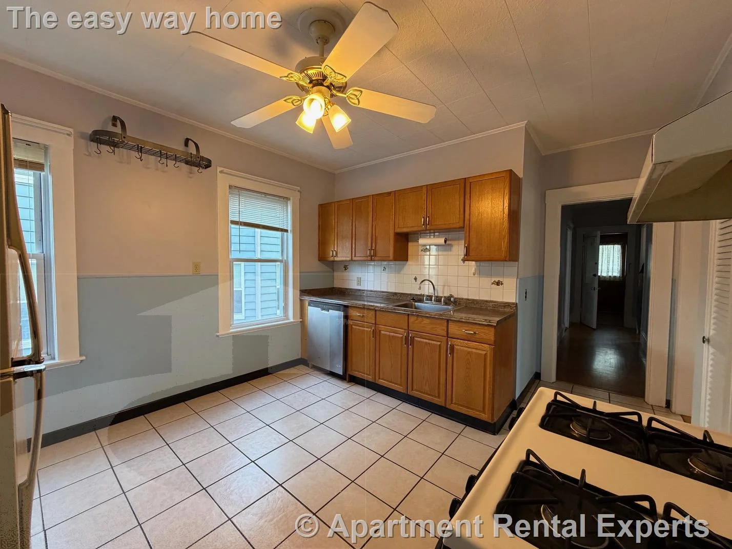 2 bed, 1 bath apartment for rent at 127 Walnut St Unit 2, Winter Hill — photo 2 of 14