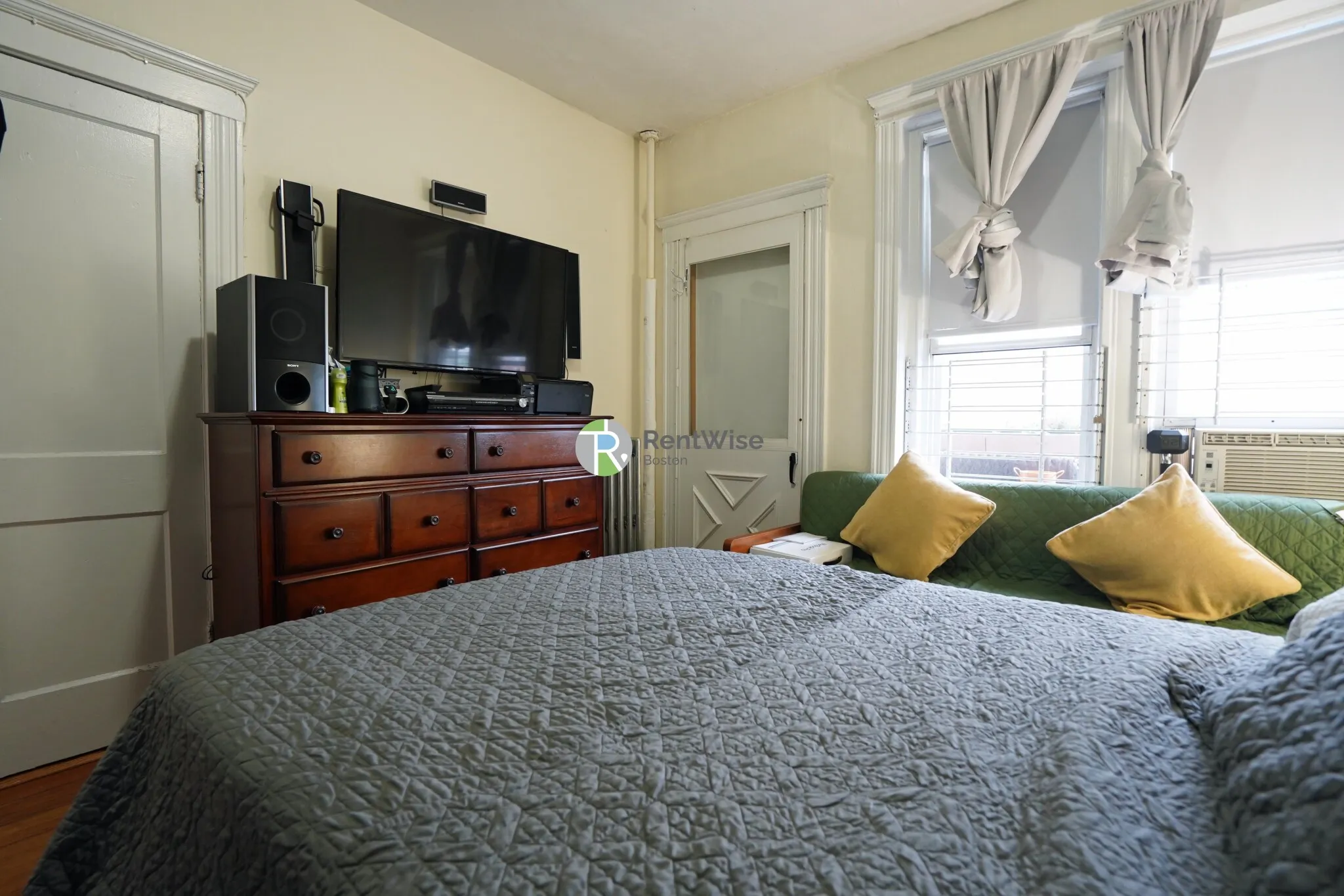 1 bed, 1 bath apartment for rent at 127 Washington St Unit 41, Brighton — photo 7 of 15