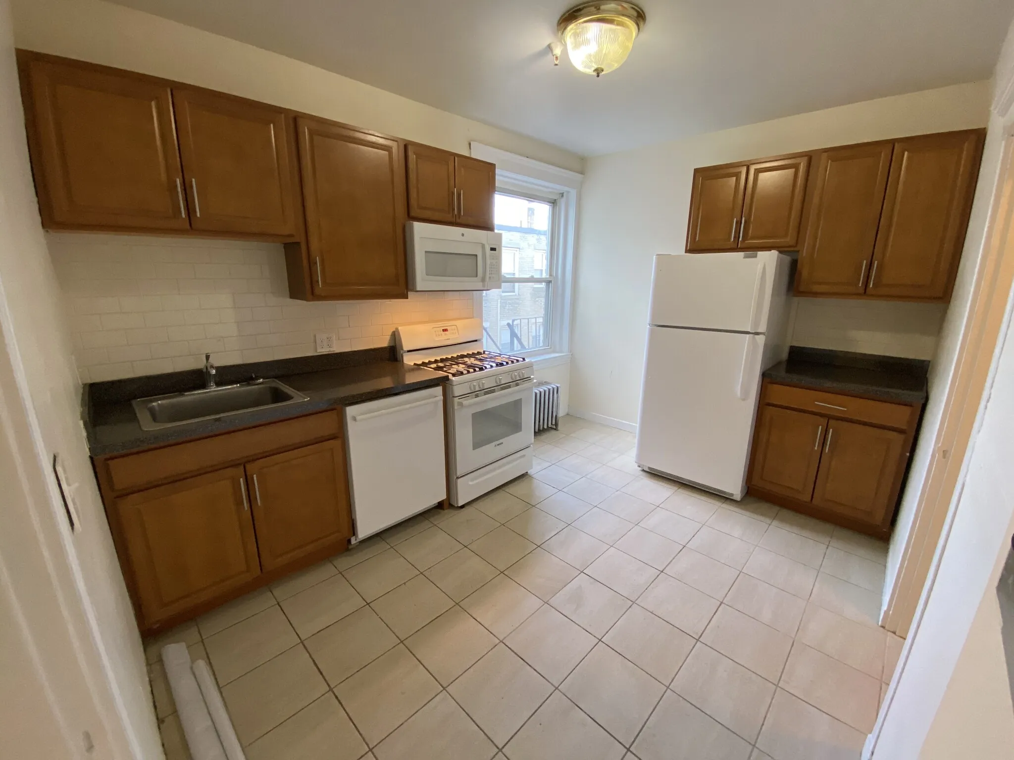 2 bed, 1 bath apartment for rent at 127 Washington St Unit 53, Brighton