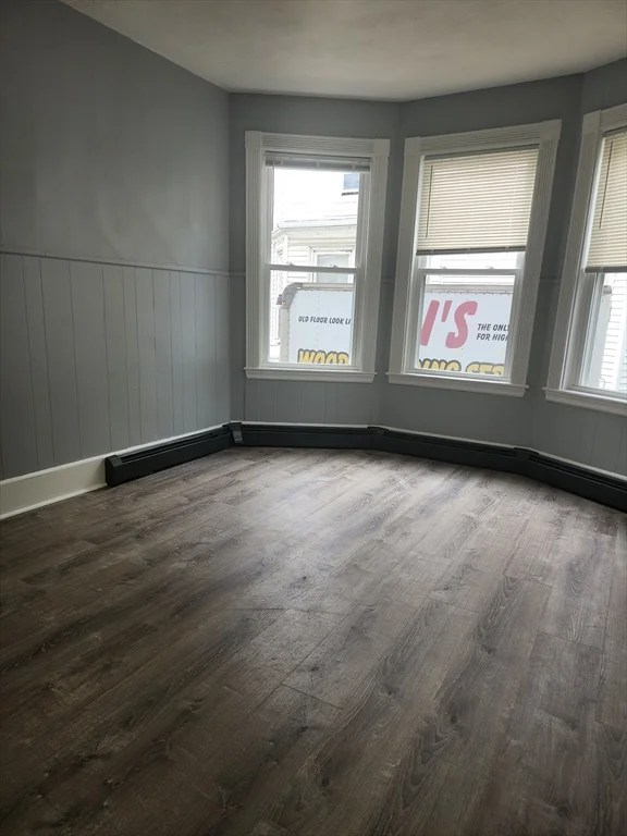 2 bed, 1 bath apartment for rent at 127 Washington Unit 1, Lynn — photo 6 of 8