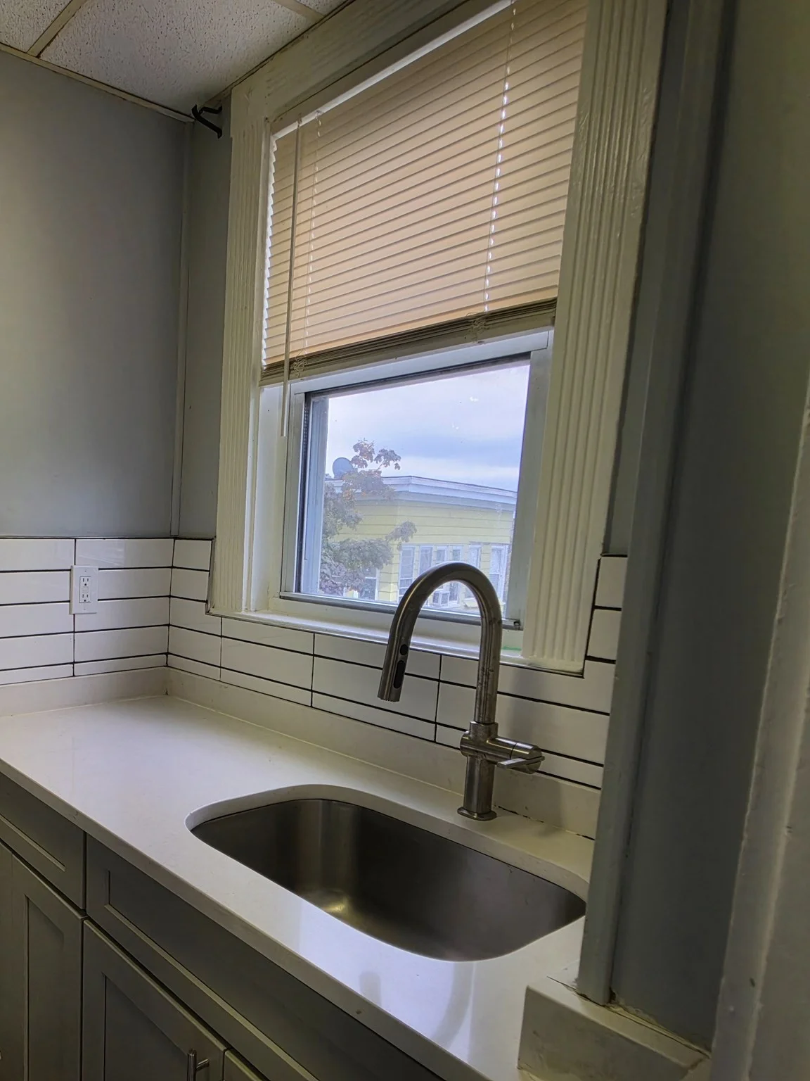 2 bed, 1 bath apartment for rent at 127 Washington Unit 12, Lynn — photo 7 of 10