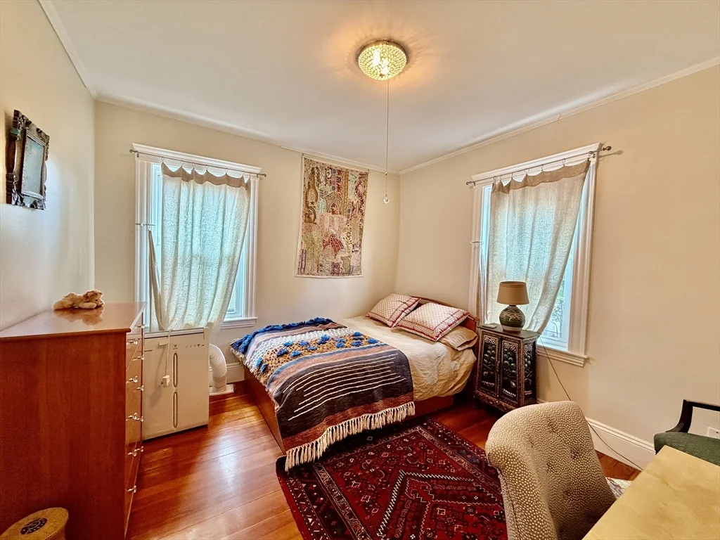 3 bed, 2 bath apartment for rent at 127 White St Unit 127, Belmont — photo 9 of 20