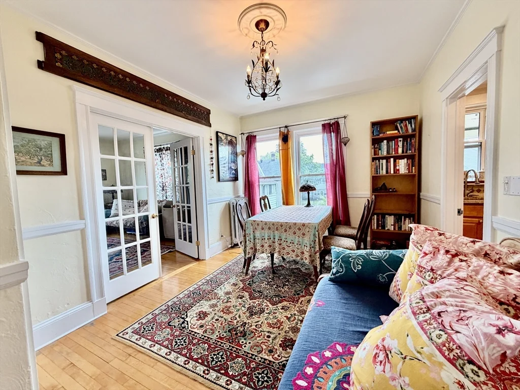 3 bed, 2 bath apartment for rent at 127 White St Unit 127, Belmont — photo 5 of 20