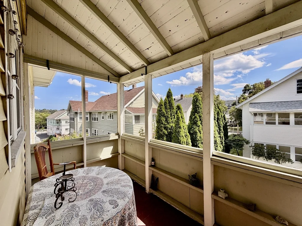 3 bed, 2 bath apartment for rent at 127 White St Unit 127, Belmont — photo 15 of 20
