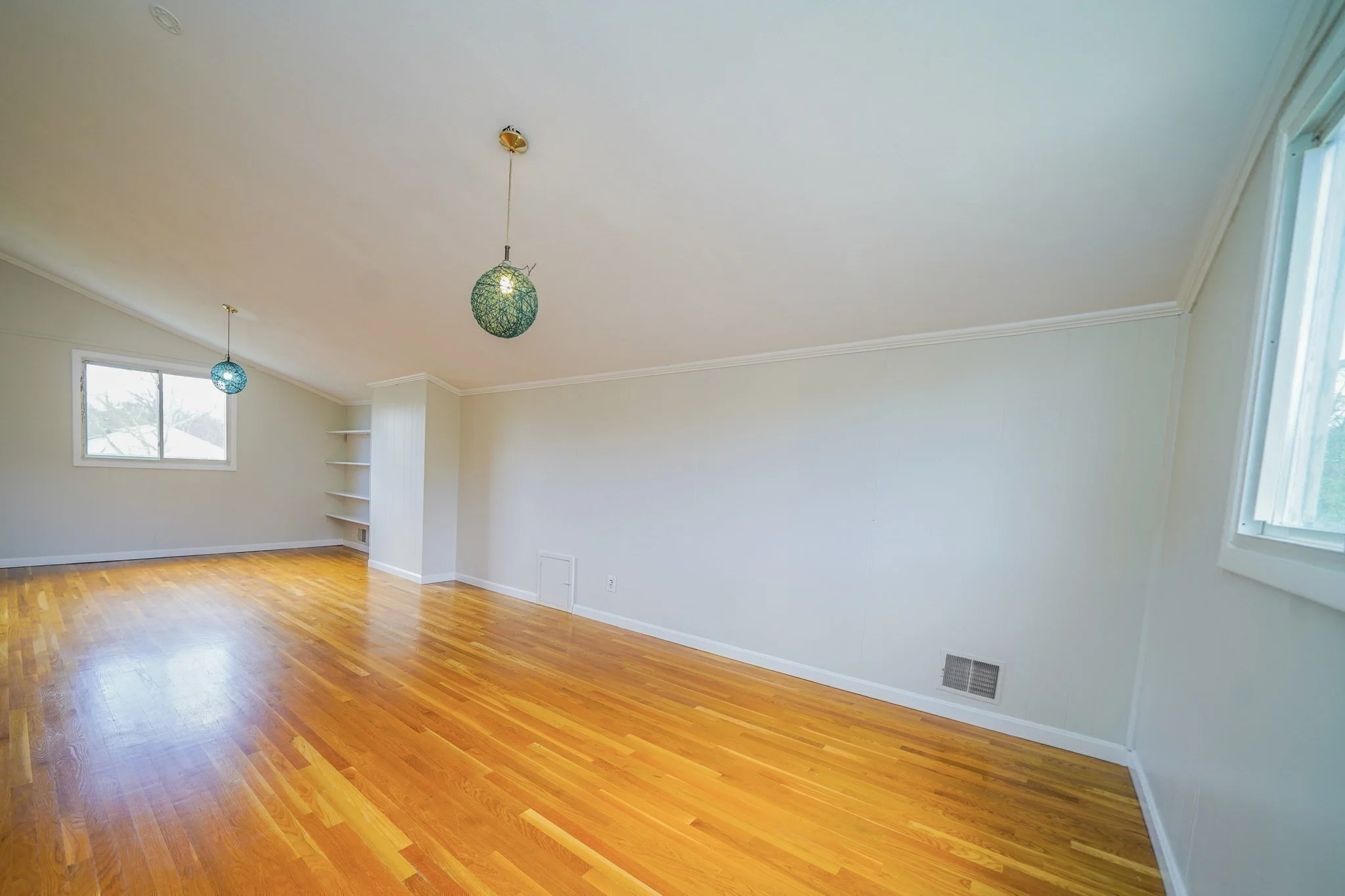 4 bed, 2 bath apartment for rent at 1274 Beacon Unit 2, Newton Highlands — photo 15 of 19