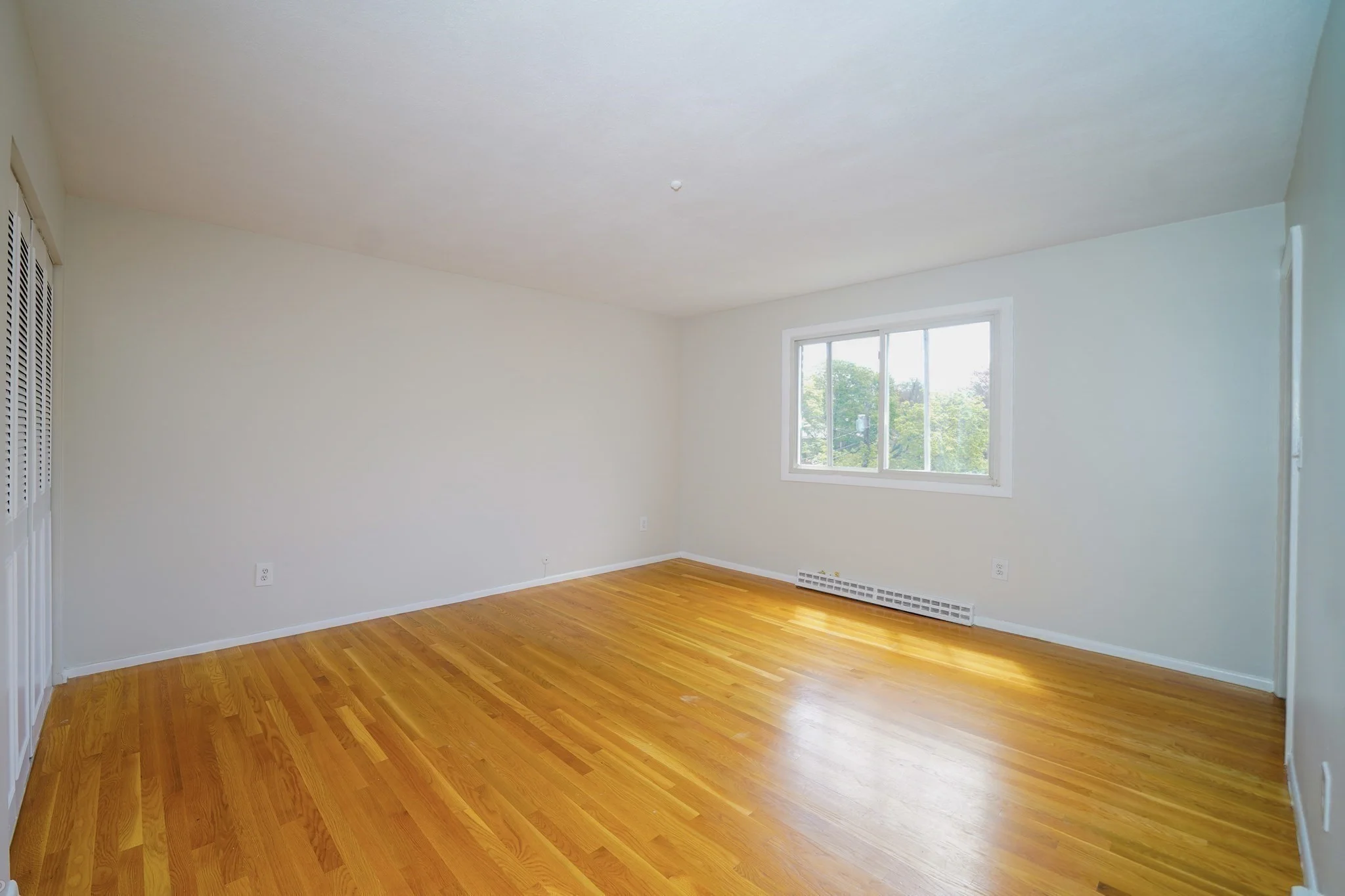 4 bed, 2 bath apartment for rent at 1274 Beacon Unit 2, Newton Highlands — photo 11 of 19