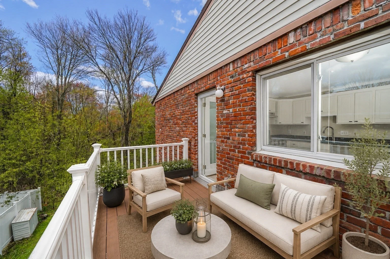 4 bed, 2 bath apartment for rent at 1274 Beacon Unit 2, Newton Highlands — photo 2 of 19