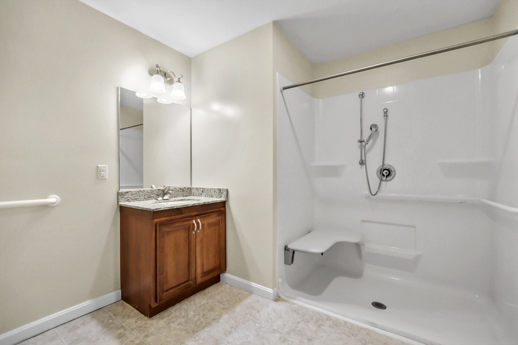 1 bed, 1 bath apartment for rent at 1275 Turnpike St Unit 1138, North Andover — photo 22 of 40