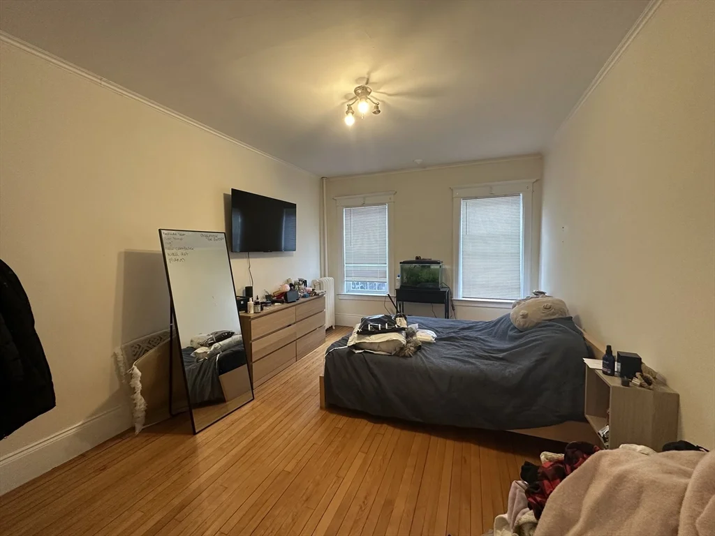 1 bed, 1 bath apartment for rent at 1277 Commonwealth Ave Unit 302, Allston — photo 4 of 8