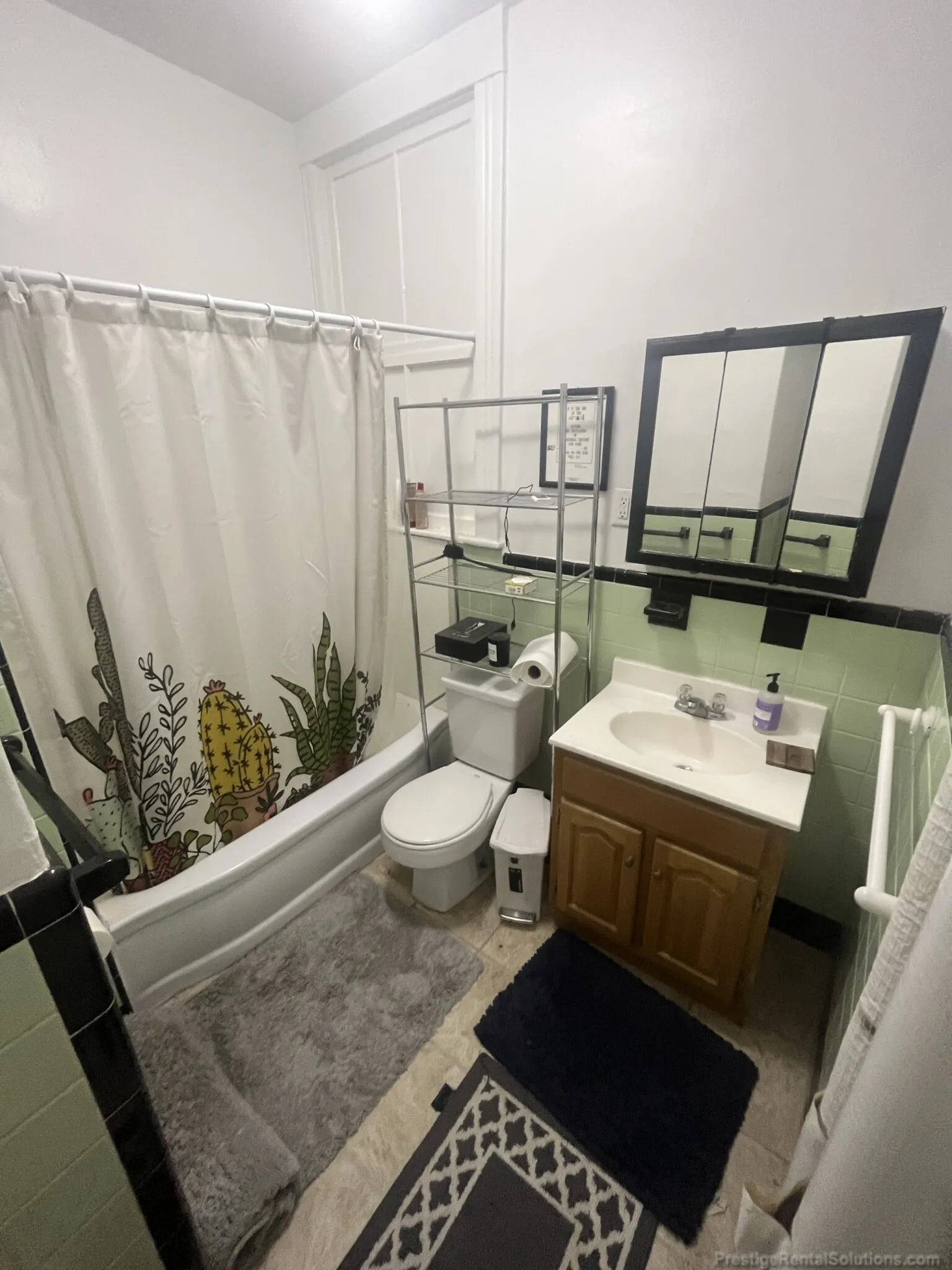 1 bed, 1 bath apartment for rent at 128 Allston St Unit SIDE, Allston — photo 5 of 6