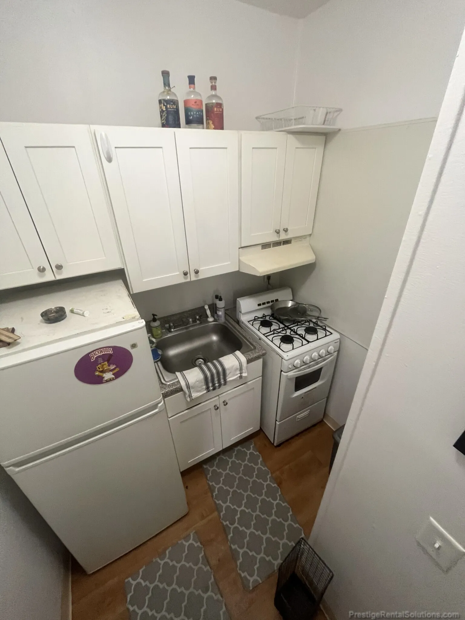 1 bed, 1 bath apartment for rent at 128 Allston St Unit SIDE, Allston — photo 4 of 6