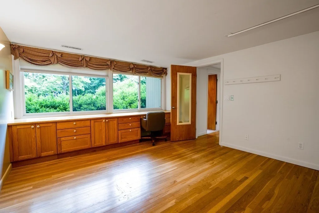 6 bed, 4+ bath apartment for rent at 128 Baldpate Hill Rd, Newton Center — photo 26 of 39