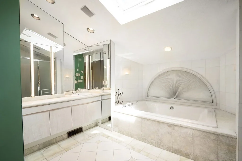 6 bed, 4+ bath apartment for rent at 128 Baldpate Hill Rd, Newton Center — photo 23 of 39
