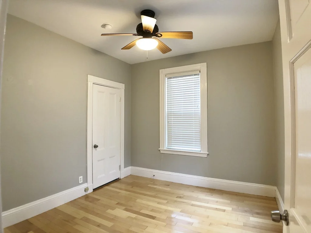 2 bed, 1 bath apartment for rent at 128 Chestnut St Unit 1, Brookline — photo 8 of 10
