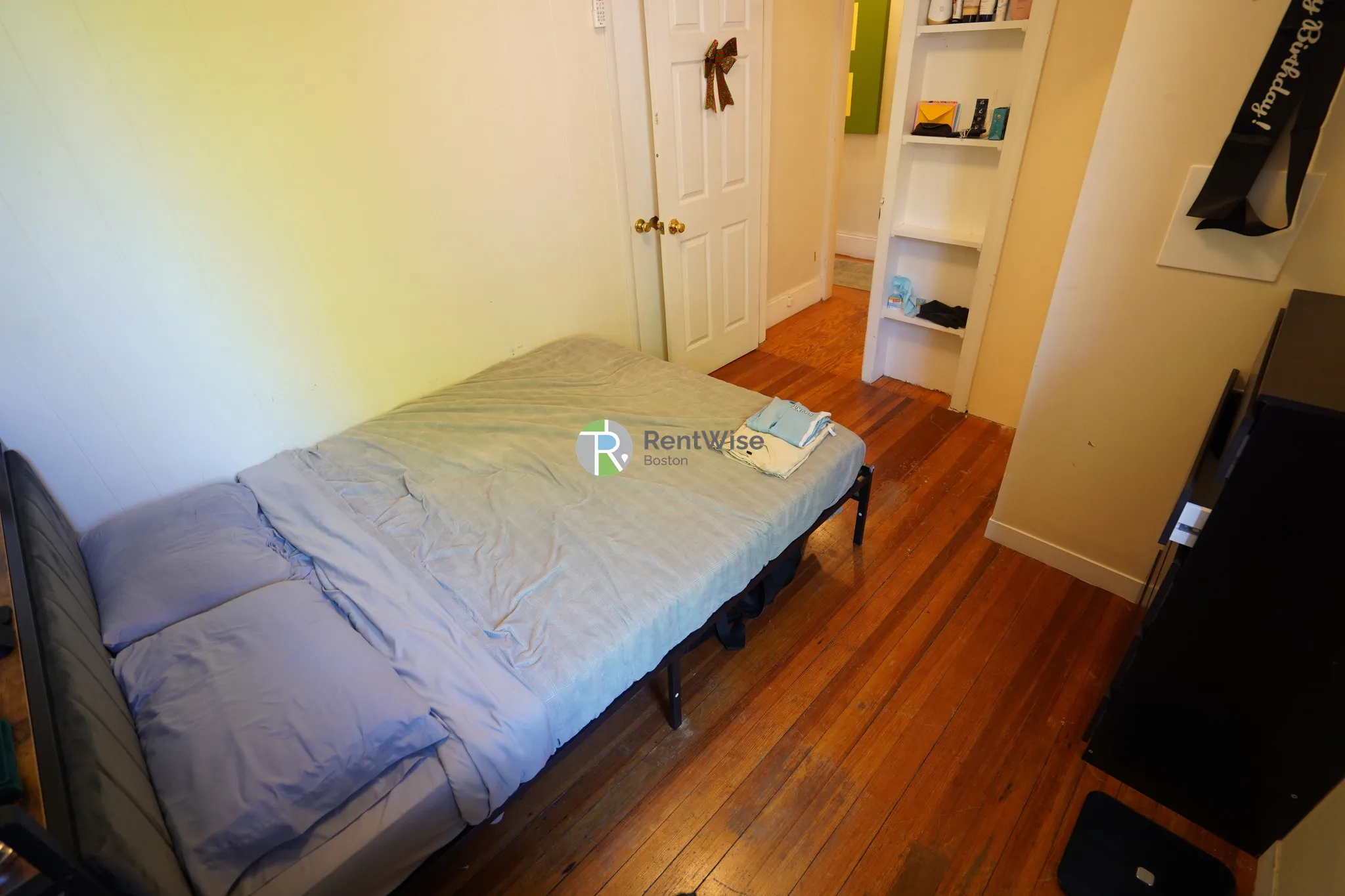 3 bed, 1 bath apartment for rent at 128 Fuller St Unit 5, North Brookline — photo 10 of 17