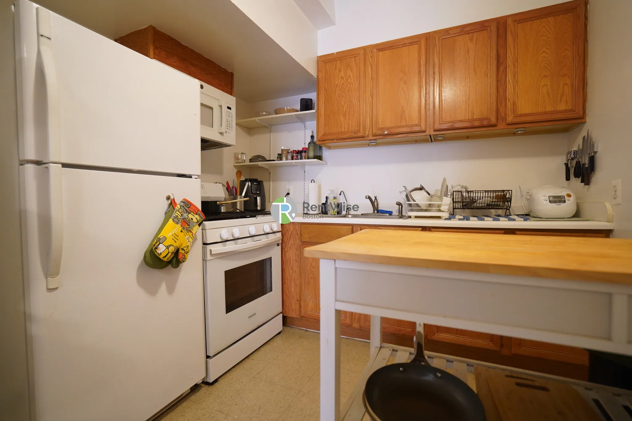 3 bed, 1 bath apartment for rent at 128 Fuller St Unit 5, North Brookline — photo 6 of 17