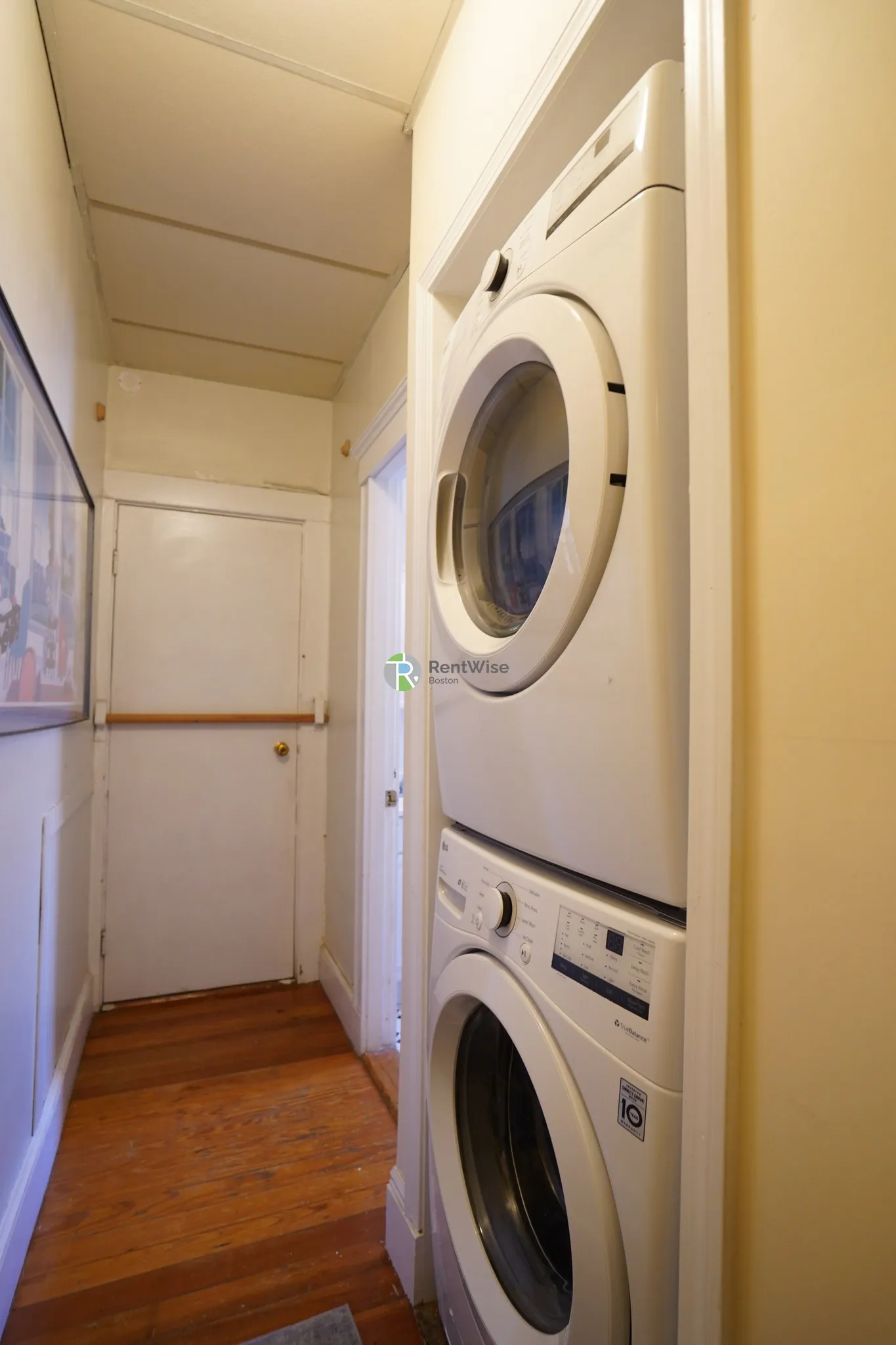 3 bed, 1 bath apartment for rent at 128 Fuller St Unit 5, North Brookline — photo 8 of 17