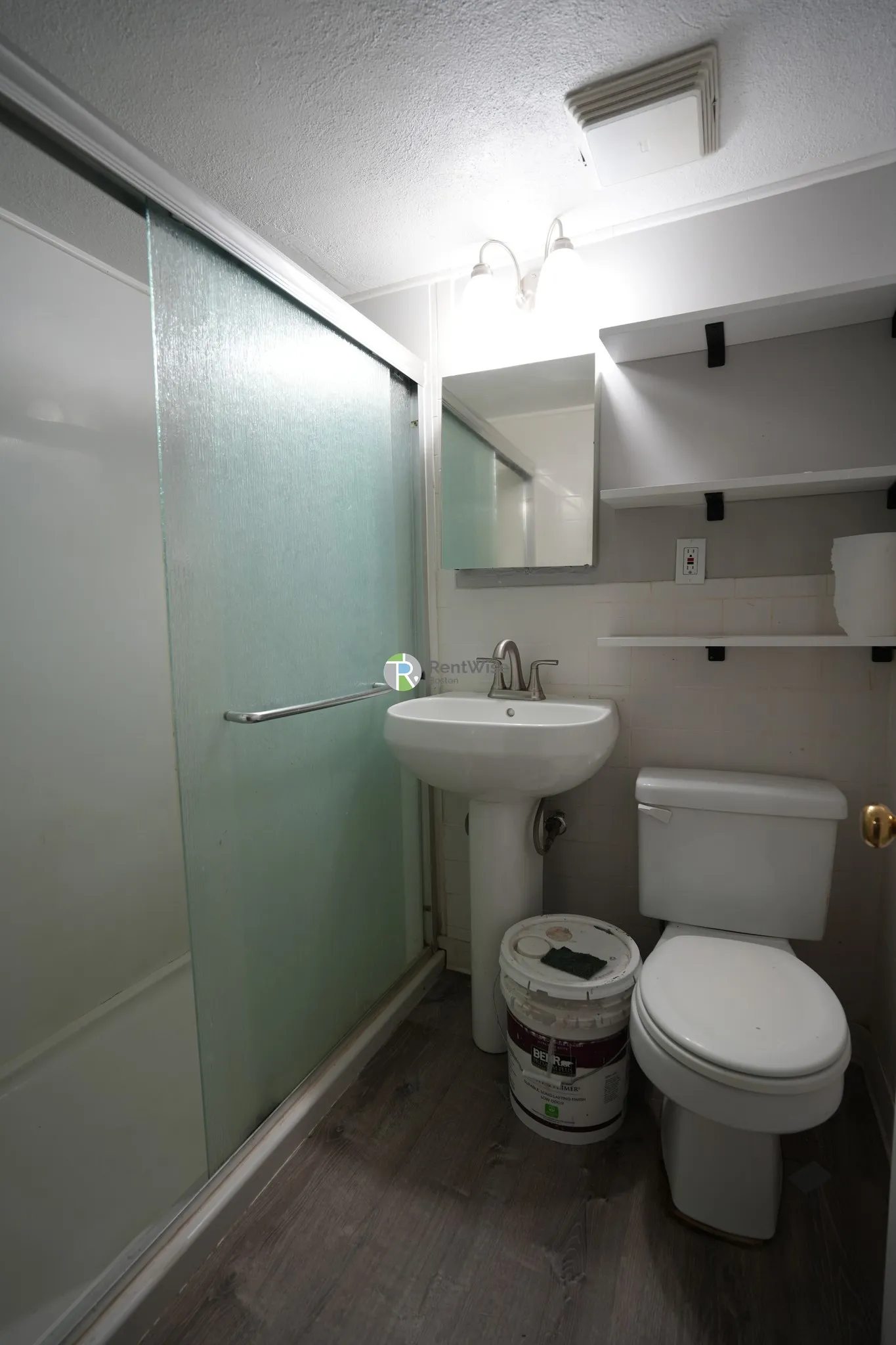 1 bed, 1 bath apartment for rent at 128 Fuller St Unit 8, North Brookline — photo 6 of 7