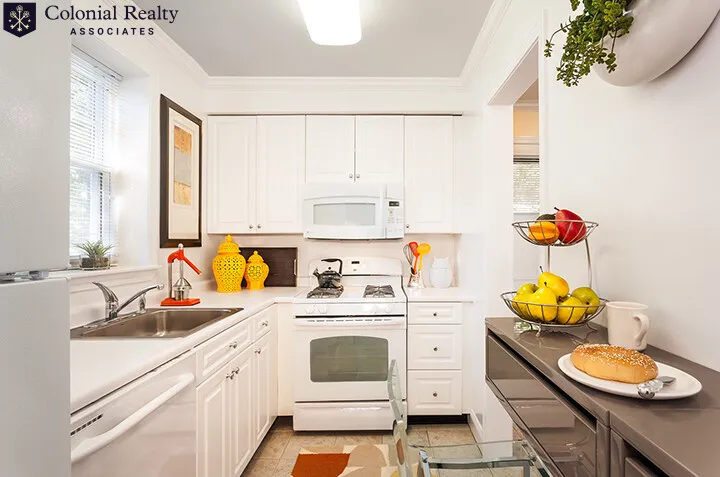 2 bed, 1 bath apartment for rent at 128 Gerry Rd Unit 11, Chestnut Hill