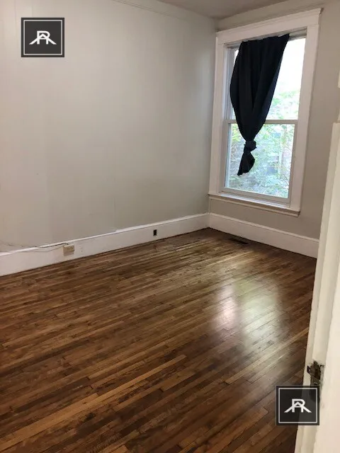 3 bed, 2 bath apartment for rent at 128 Glenville Ave Unit 1, Allston — photo 8 of 17