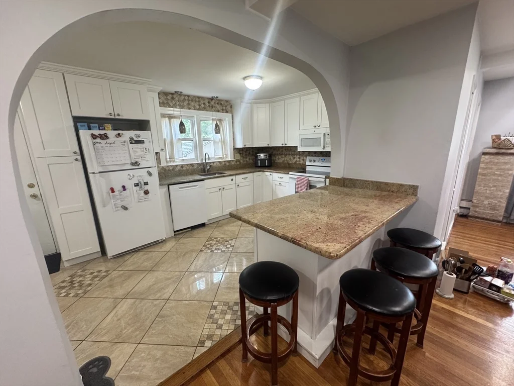 3 bed, 2 bath apartment for rent at 128 Groton Rd Unit 1, North Chelmsford — photo 2 of 20