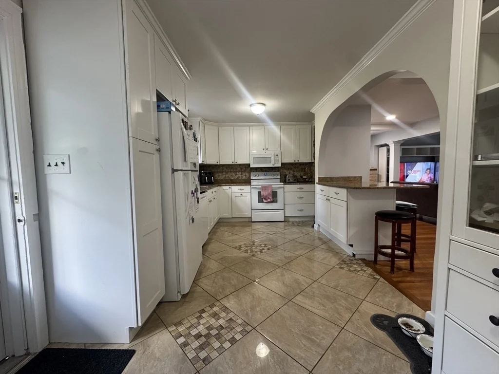 3 bed, 2 bath apartment for rent at 128 Groton Rd Unit 1, North Chelmsford — photo 5 of 20