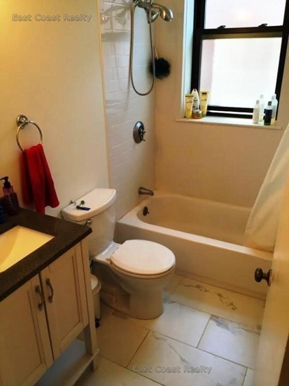 2 bed, 1 bath apartment for rent at 128 Hemenway St Unit 402, Fenway — photo 7 of 16