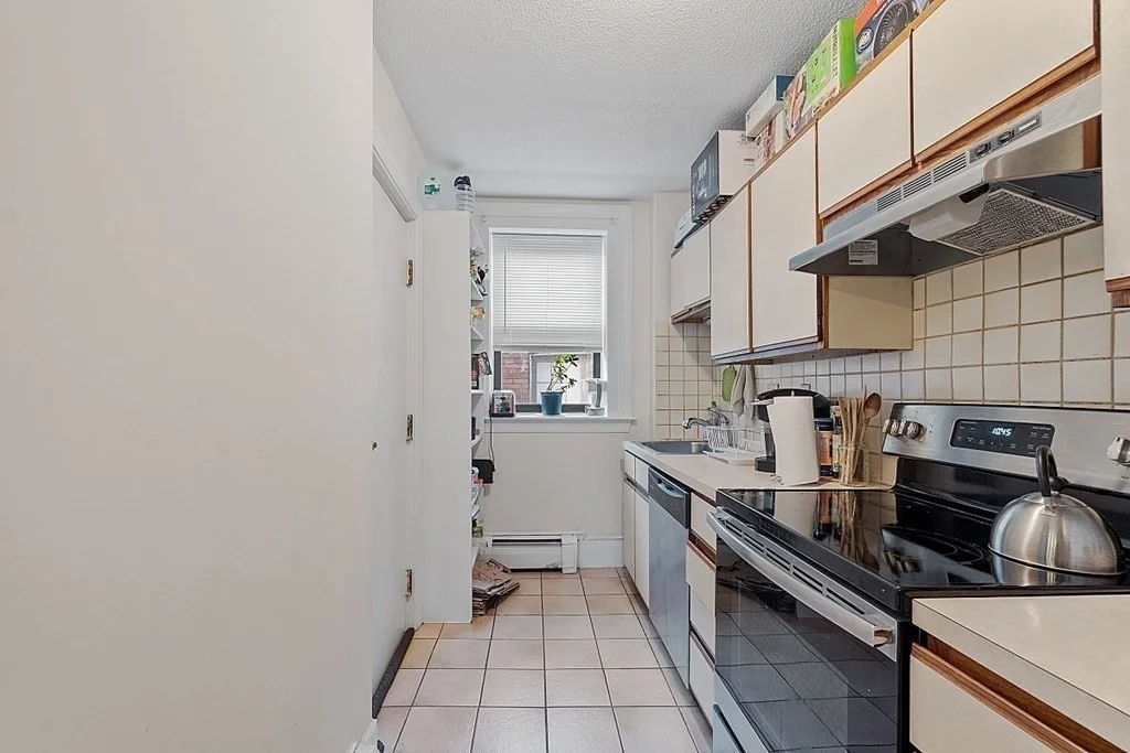 2 bed, 1 bath apartment for rent at 128 Hemenway St Unit 402, Fenway — photo 9 of 16