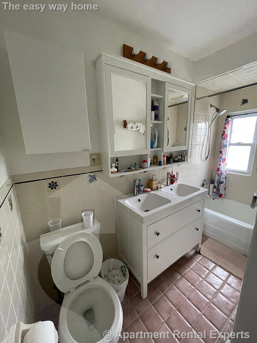 2 bed, 1 bath apartment for rent at 128 Holworthy St, Strawberry Hill — photo 7 of 12