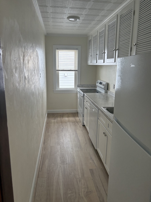 2 bed, 1 bath apartment for rent at 128 Ingleside Ave Unit 2, Worcester — photo 3 of 15