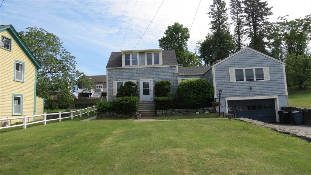 1 bed, 1 bath apartment for rent at 128 Low Unit 128, Newburyport — photo 1 of 15