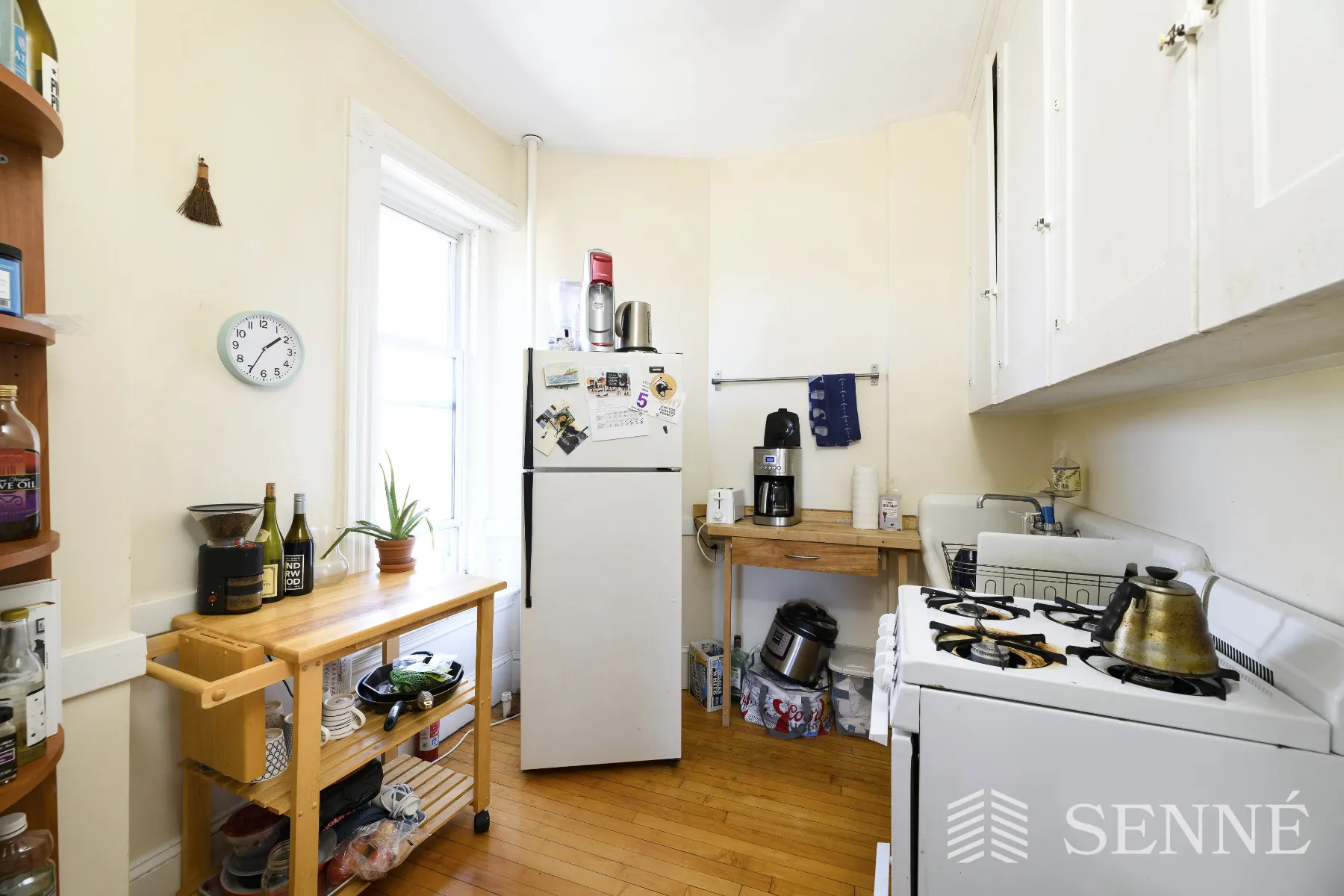 2 bed, 1 bath apartment for rent at 128 Magazine St Unit 10, Cambridgeport — photo 3 of 11