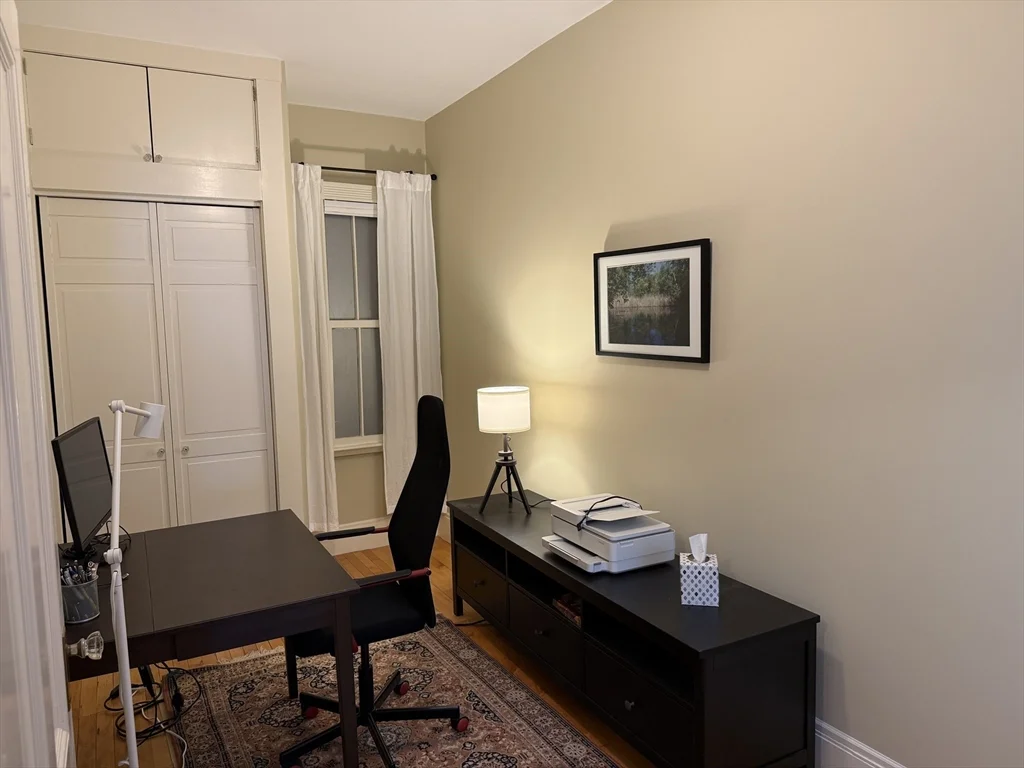 2 bed, 1 bath apartment for rent at 128 Magazine St Unit 11, Cambridgeport — photo 16 of 29