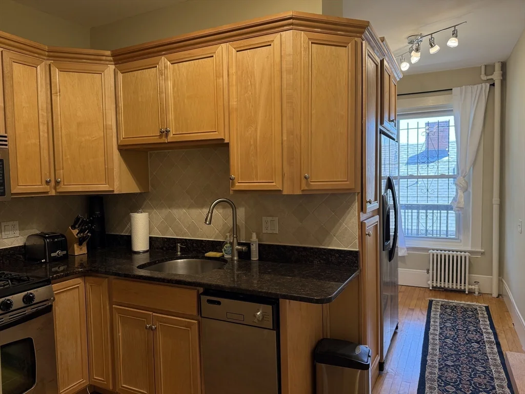 2 bed, 1 bath apartment for rent at 128 Magazine St Unit 11, Cambridgeport — photo 20 of 29