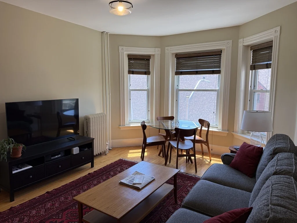 2 bed, 1 bath apartment for rent at 128 Magazine St Unit 11, Cambridgeport — photo 3 of 29