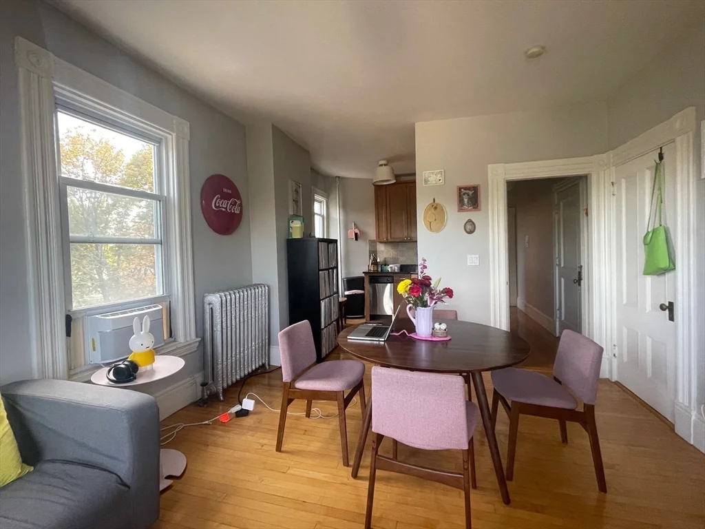 2 bed, 1 bath apartment for rent at 128 Magazine St Unit 14, Cambridgeport — photo 4 of 10