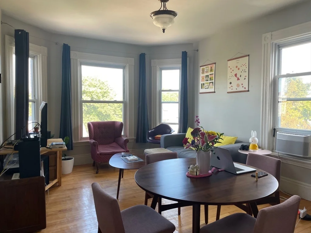 2 bed, 1 bath apartment for rent at 128 Magazine St Unit 14, Cambridgeport — photo 3 of 10