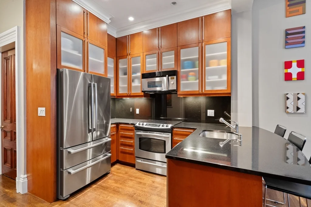 1 bed, 1 bath apartment for rent at 128 Marlborough St Unit 2, Back Bay — photo 9 of 23