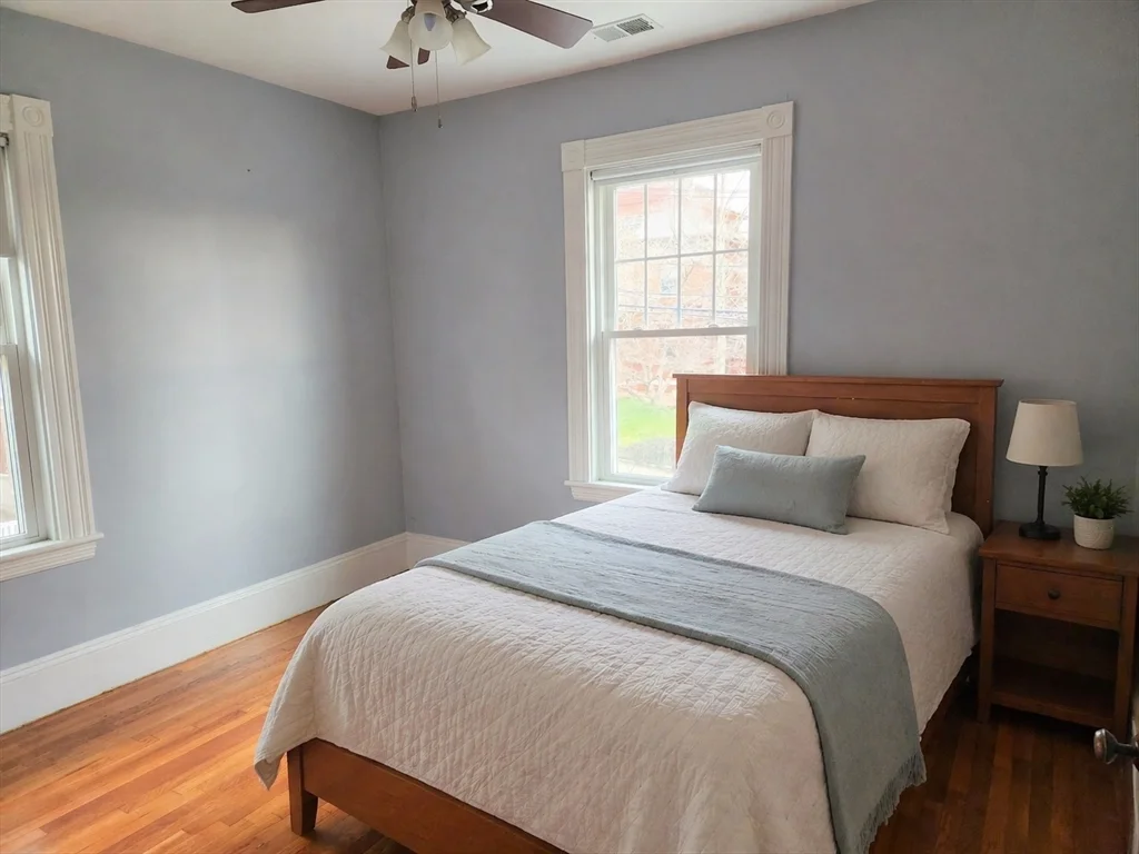 3 bed, 2 bath apartment for rent at 128 Palfrey Unit 128, Watertown — photo 4 of 11