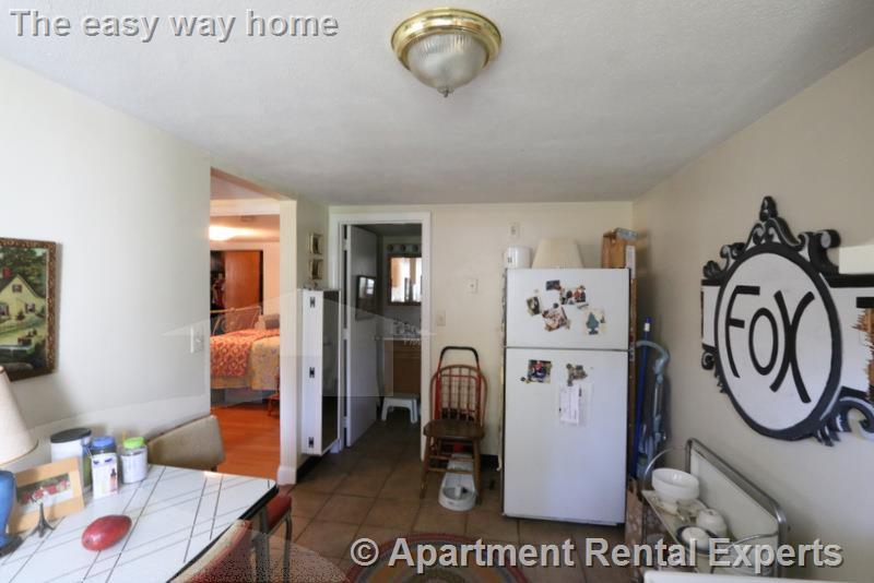 1 bed, 1 bath apartment for rent at 128 Pine St Unit 2 (Rear), Central Square — photo 7 of 8