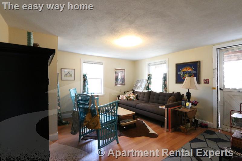 1 bed, 1 bath apartment for rent at 128 Pine St Unit 2 (Rear), Central Square