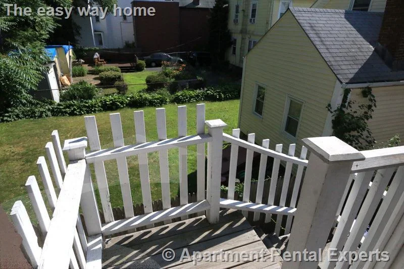 Studio bed, 1 bath apartment for rent at 128 Pine St Unit 3, Central Square — photo 10 of 12