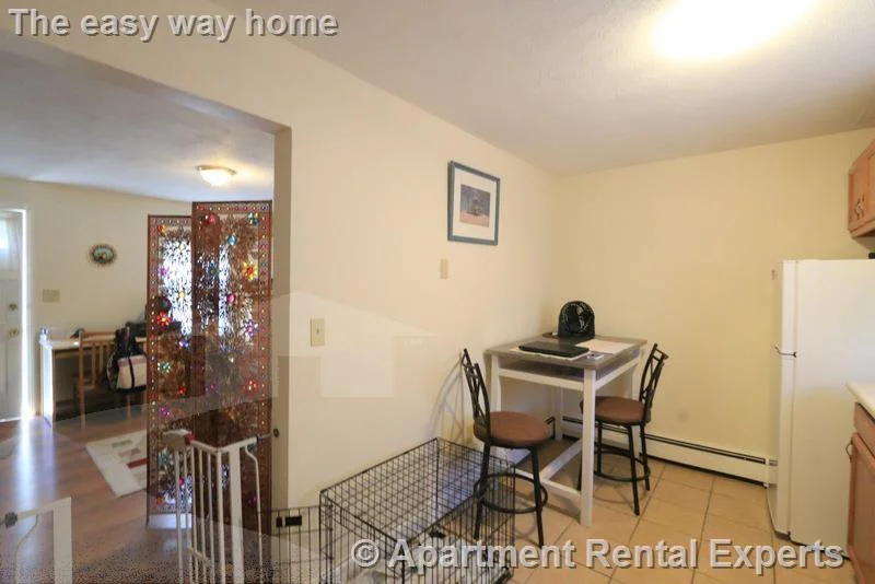 Studio bed, 1 bath apartment for rent at 128 Pine St Unit 3, Central Square — photo 7 of 12