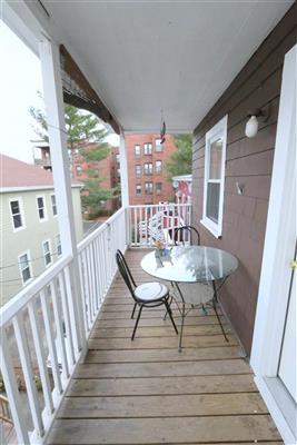 Studio bed, 1 bath apartment for rent at 128 Pine St Unit 5, The Port — photo 7 of 7