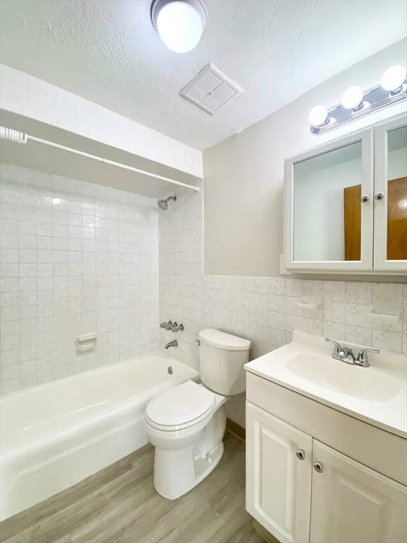 2 bed, 1 bath apartment for rent at 128 Salem St Unit 22, Malden — photo 6 of 13