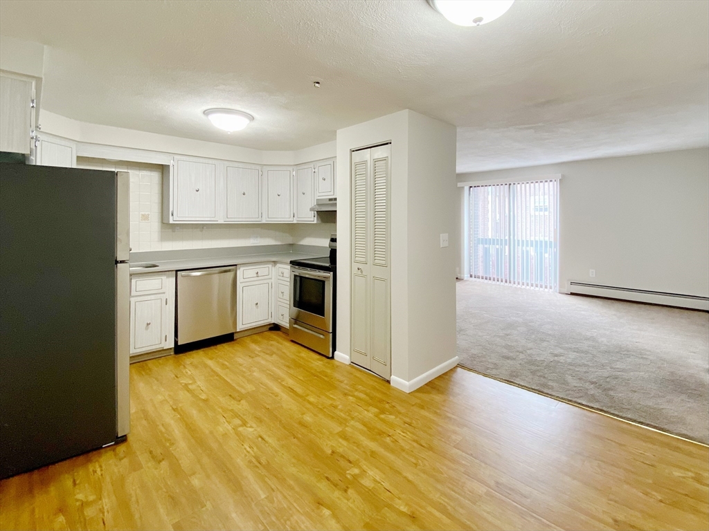 2 bed, 1 bath apartment for rent at 128 Salem St Unit 31, Malden