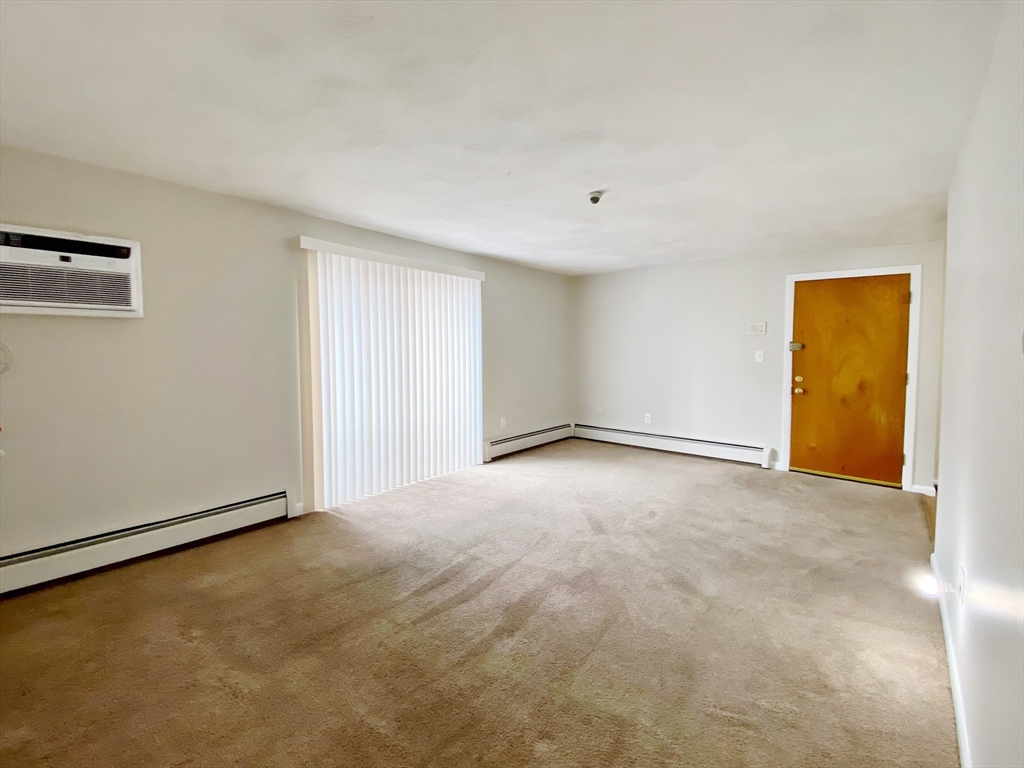 2 bed, 1 bath apartment for rent at 128 Salem St Unit 31, Malden — photo 5 of 16