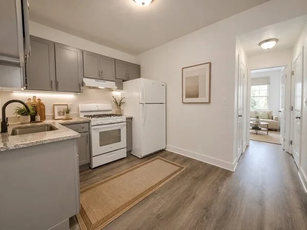 3 bed, 1 bath apartment for rent at 128 Shawmut St Unit 3, Chelsea — photo 2 of 12