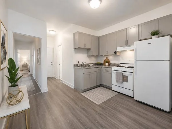 3 bed, 1 bath apartment for rent at 128 Shawmut St Unit 3, Chelsea — photo 1 of 12